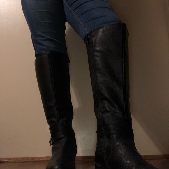 Boots - Picture 5 of 5